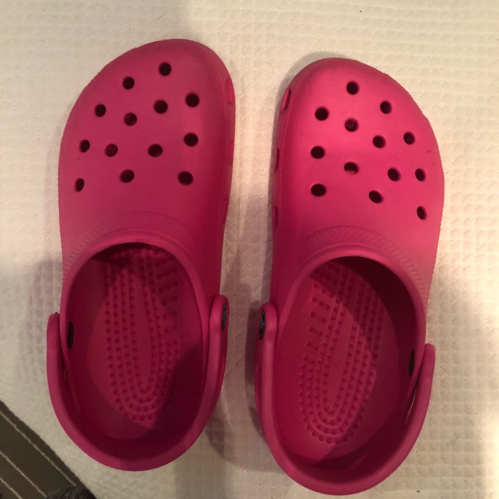 crocs